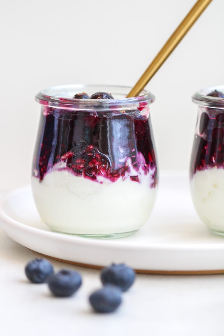 Healthy Lemon Blueberry Yogurt Parfaits
